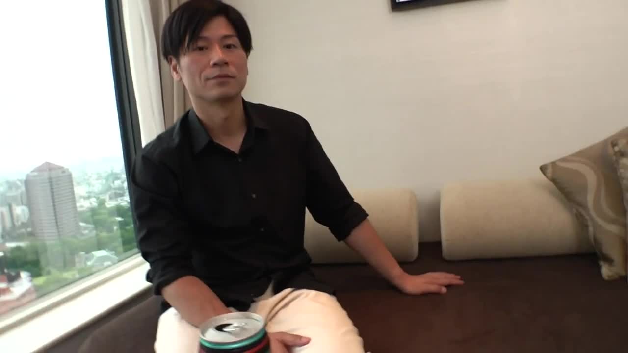 【温柔的姐姐高潮不止し】「酒是我的催情药♪」一喝酒就会立刻发情！？像鲸鱼一样从小穴里喷出潮水！！没过多久地板、摄像机还有男人就都变得湿漉漉的！！ 作战决行小穴里的潮水全部喷出来！！ 就算射在里面也没关系O... - AV大平台-中文字幕,成人影片,AV,国产,线上看