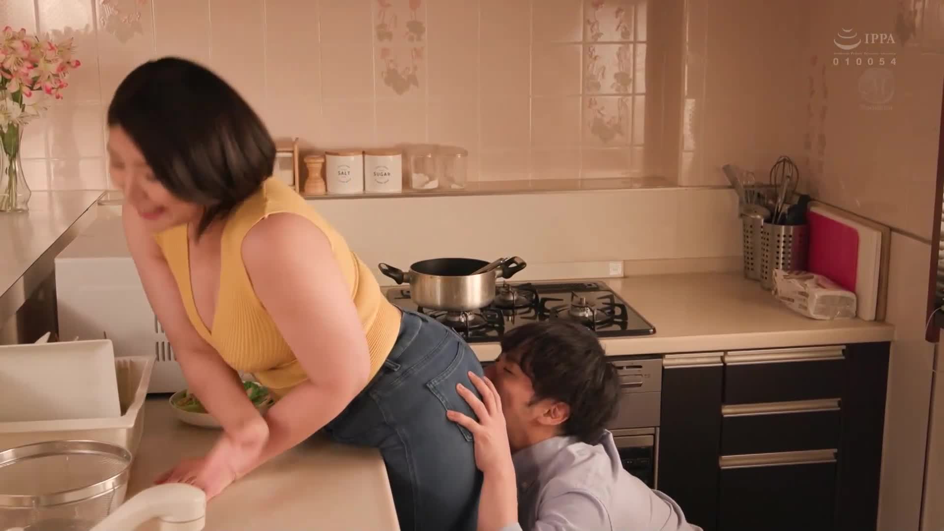 My son&#039;s friend has uncontrollable, unparalleled intercourse and is constantly exhausted... - AV大平台-Chinese Subtitles, Adult Films, AV, China, Online Streaming