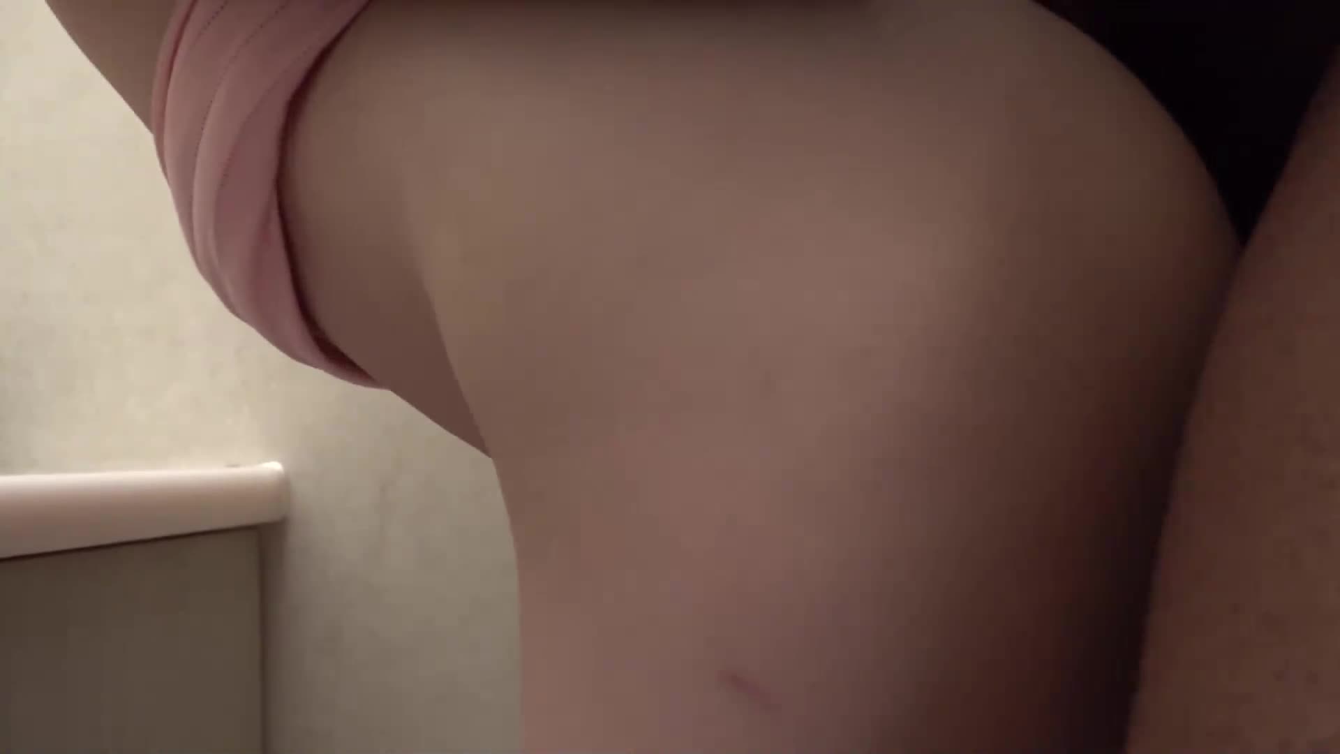 [VIP会员点播]  被巨大黑鸡巴强暴的日本美女，用丈夫的钱沉迷于通奸的顽皮妻子。 打倒天柱的坟墓●4P轮●新村晶 - AV大平台-中文字幕,成人影片,AV,国产,线上看