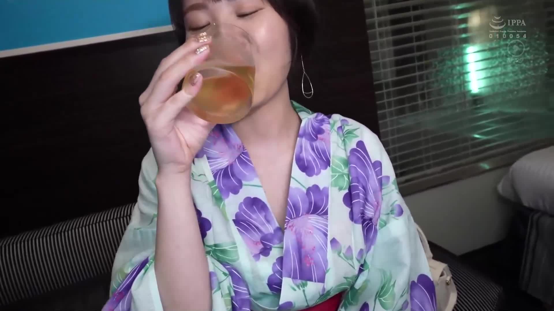 在银座高级俱乐部工作的黑发短发美女与配对成功！轻易就钓到的轻浮女子。 - AV大平台-中文字幕,成人影片,AV,国产,线上看
