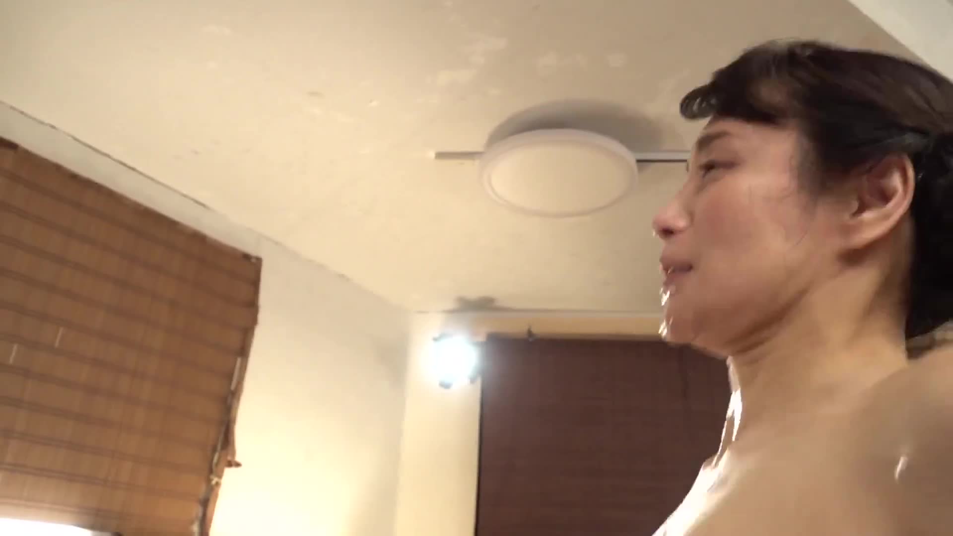 新・丽人熟女汤屋 浓厚湿润高级泡泡浴 平冈里枝子 - AV大平台-中文字幕,成人影片,AV,国产,线上看