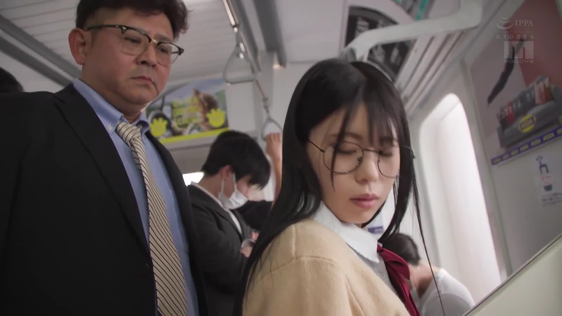 When I groped an I-cup girl gravure idol who was popular in magazines, she apparently started to be praised for her &quot;lol expressions lately&quot; and became even more captivated by my technique. Anzu Anzu - AV大平台-Chinese Subtitles, Adult Films, AV, China, Online Streaming