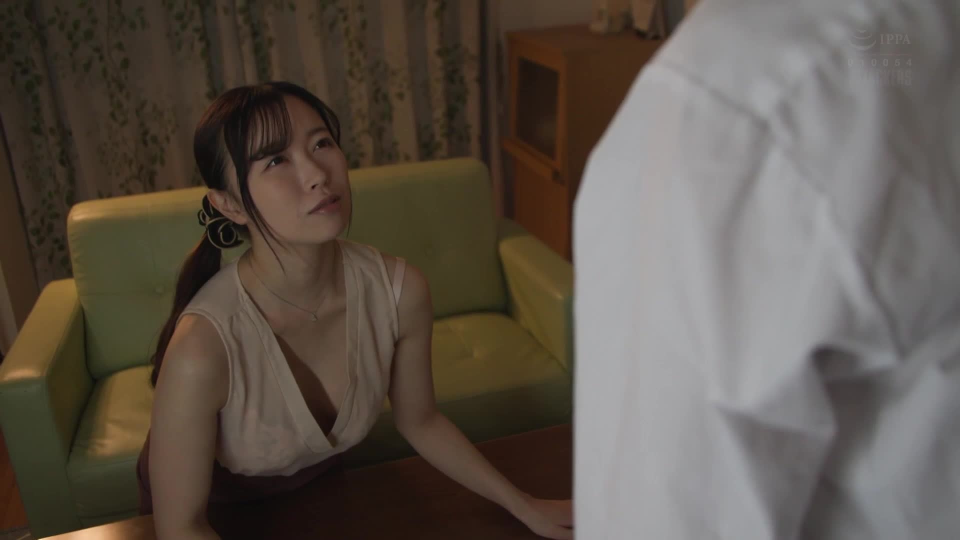 Unconsciously seducing a floating bra nipple from a friend&#039;s mother, Nagarekawa Haruka - AV大平台-Chinese Subtitles, Adult Films, AV, China, Online Streaming