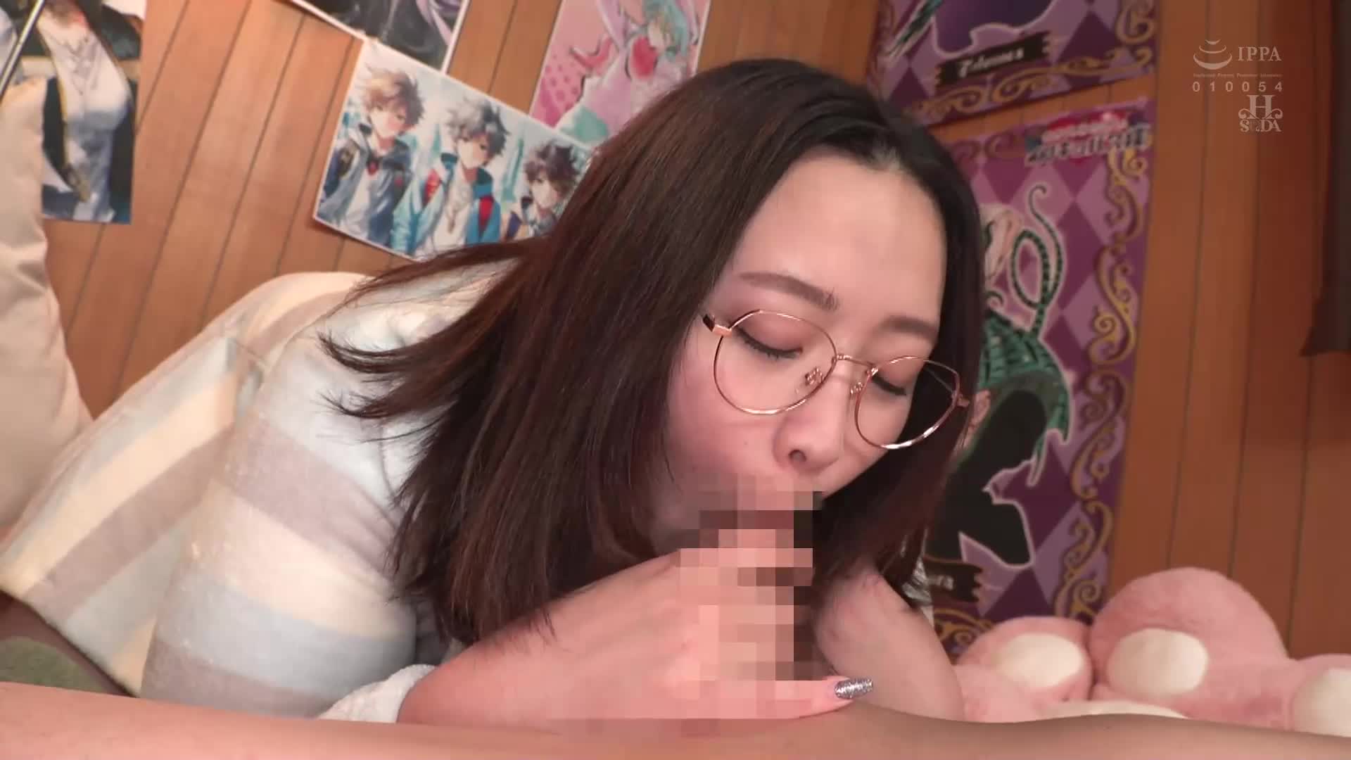 从儿童房间一步也不走出去的阴兽宅女0分的姐姐，多年来的隐居生活造就超巨乳＆超大屁股！为了与尚未见过的真正阳具对战而进行自慰锻炼。姐姐作为性伴侣已经升级到120分的淫荡身体水准。-藤泽丽央 - AV大平台-中文字幕,成人影片,AV,国产,线上看