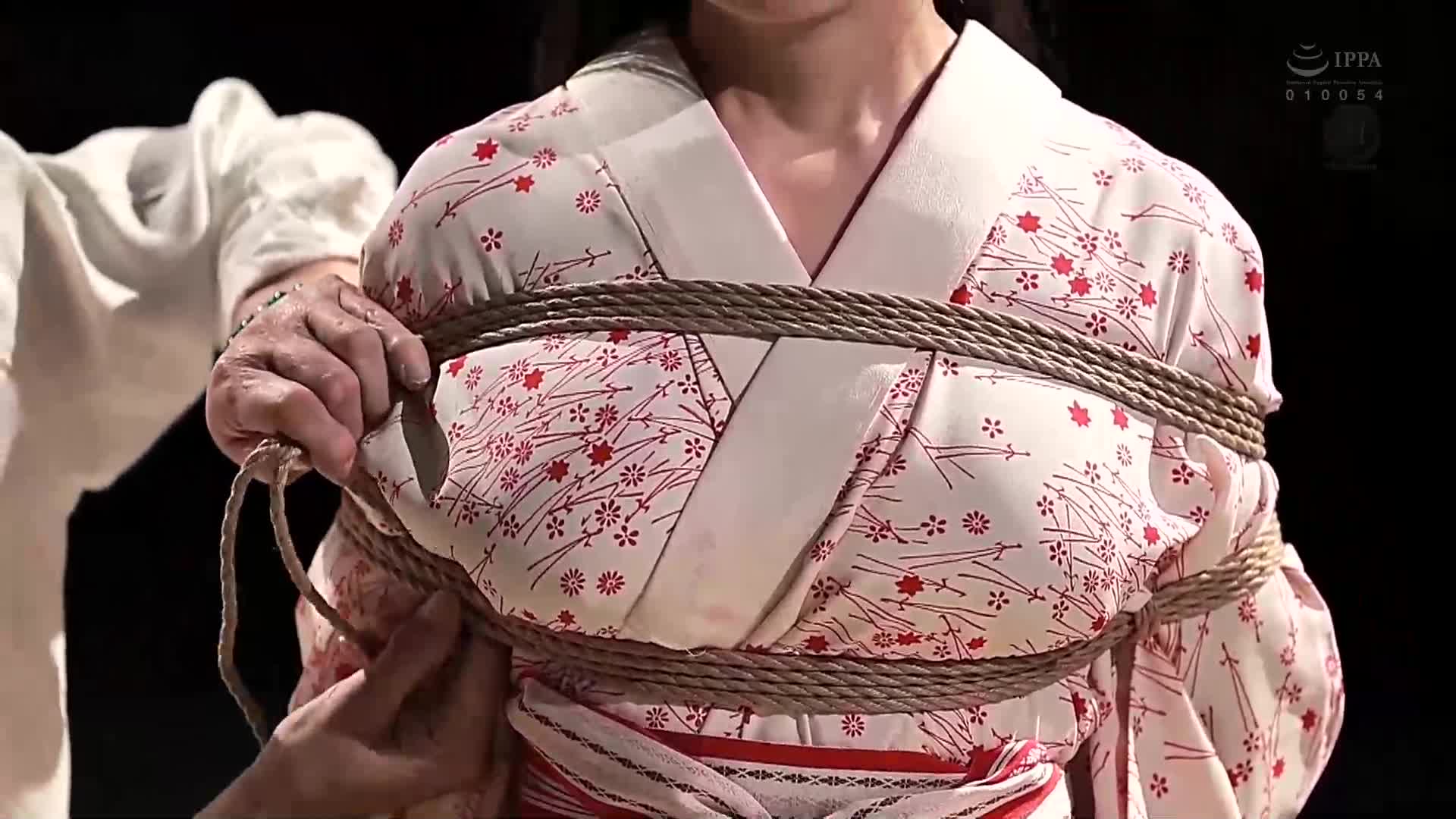 Isshiki Momoko [Commemorating the 100th Madonna work] I slept with my beloved wife and dedicated it to a bondage show. Ah...I don&#039;t think you&#039;re tied up. - AV大平台-Chinese Subtitles, Adult Films, AV, China, Online Streaming
