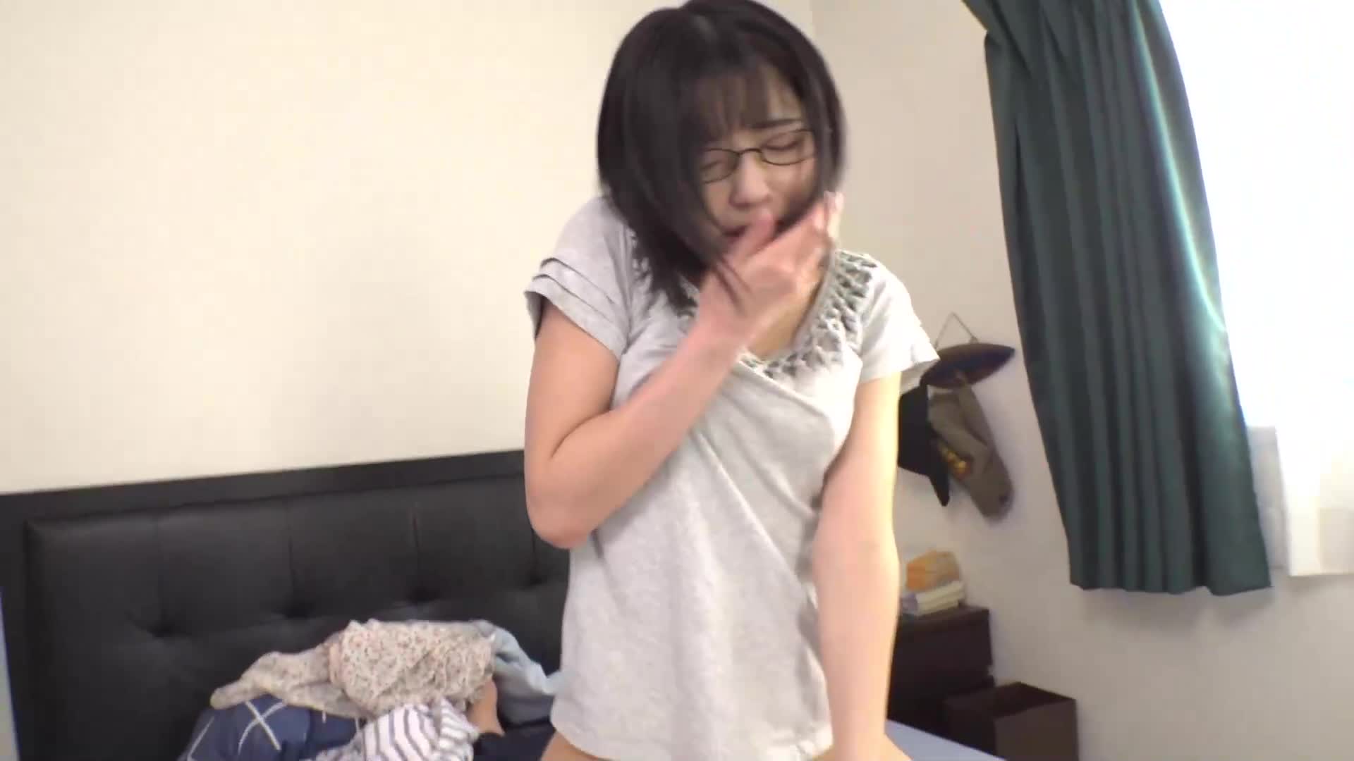 A story about a plain, otaku childhood friend who finds out how good sex is, and then squeezes out my sperm all over the place in cowgirl position. Kuramoto Sumire - AV大平台-Chinese Subtitles, Adult Films, AV, China, Online Streaming