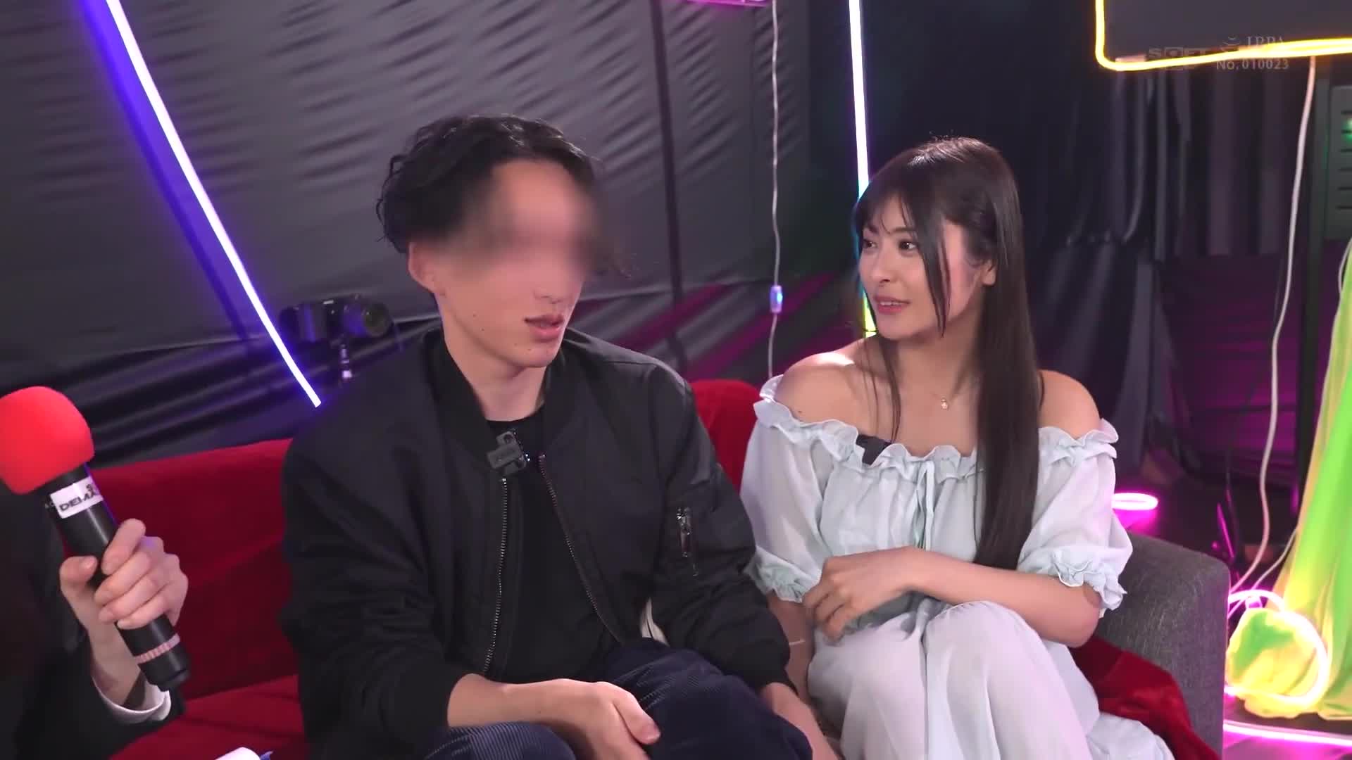 扮演荷兰娃娃情侣游戏！在男友面前被顶级AV男优激烈抽插，只要女友不动就有机会获得100万日元！ ！ 3 - AV大平台-中文字幕,成人影片,AV,国产,线上看