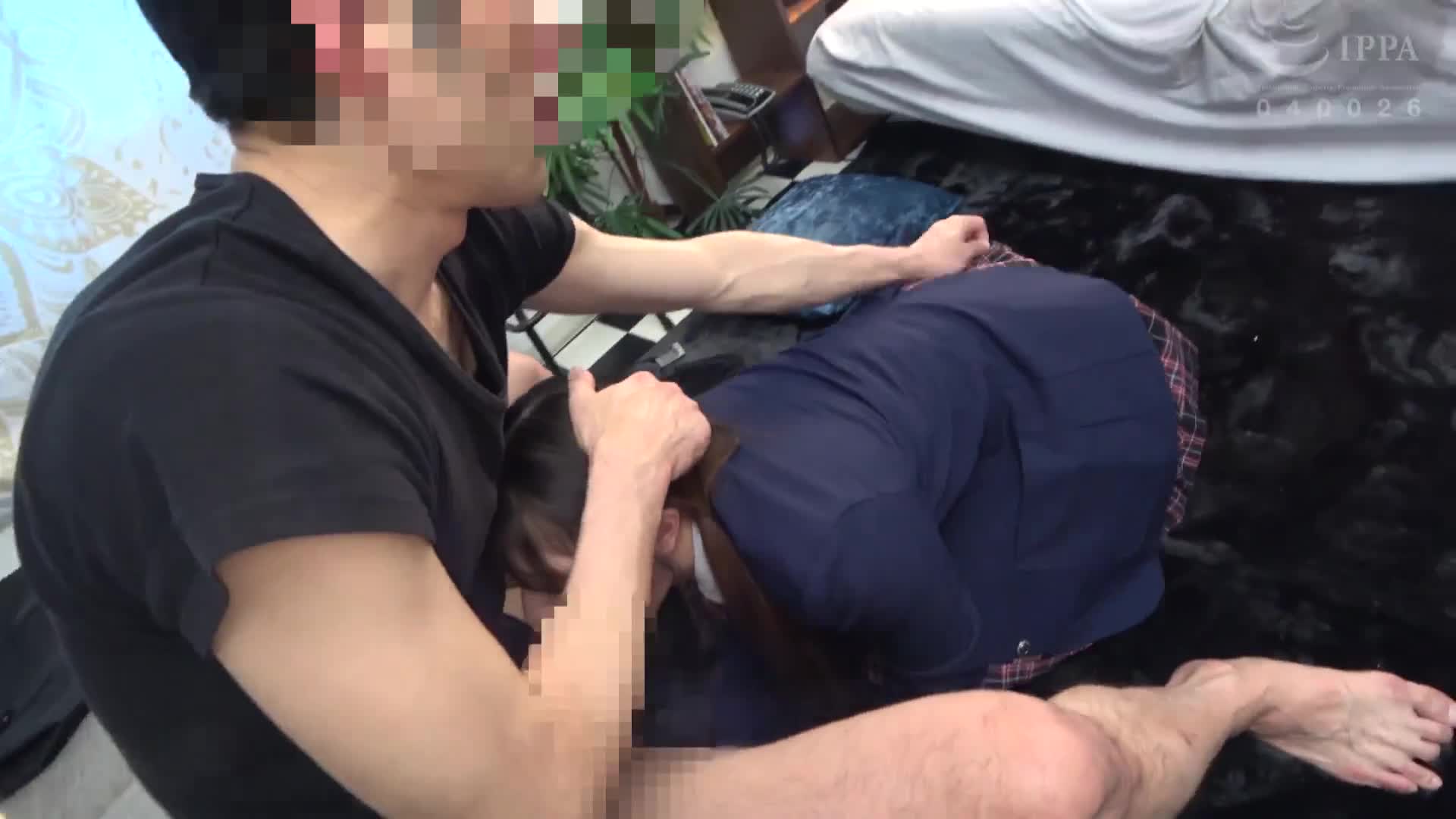 当我让不设防的J〇心狂热地反转时，它开始用甜美的声音叫唤，于是我放进了肉感仿真阴道里 - AV大平台-中文字幕,成人影片,AV,国产,线上看