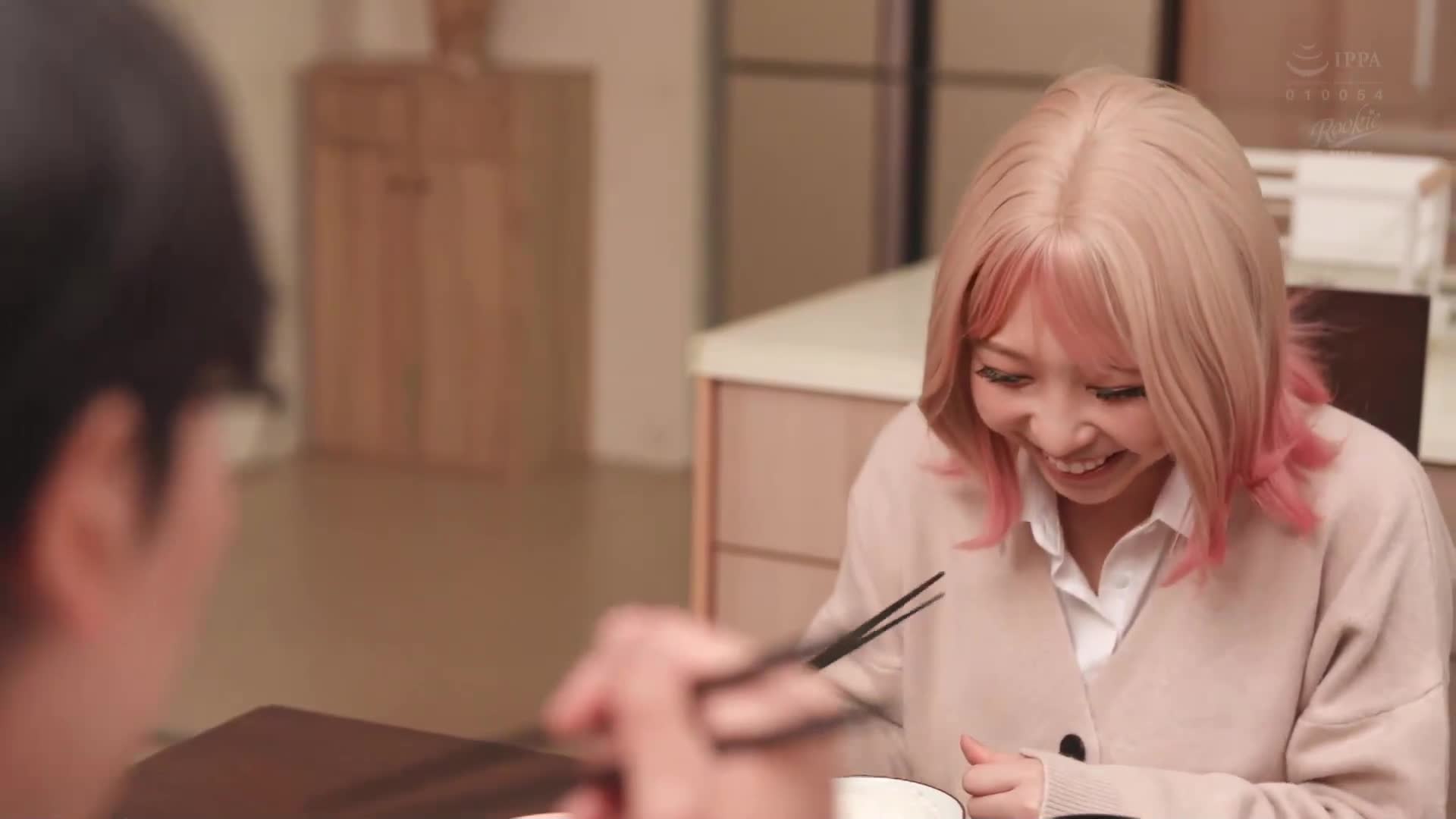 金髮長乳辣妹將我當成逆向外送服務的故事1＆2 性慾魔鬼金髮辣妹隨時召喚我生肏中出滿足 宍戶里帆 - AV大平台 - 中文字幕，成人影片，AV，國產，線上看