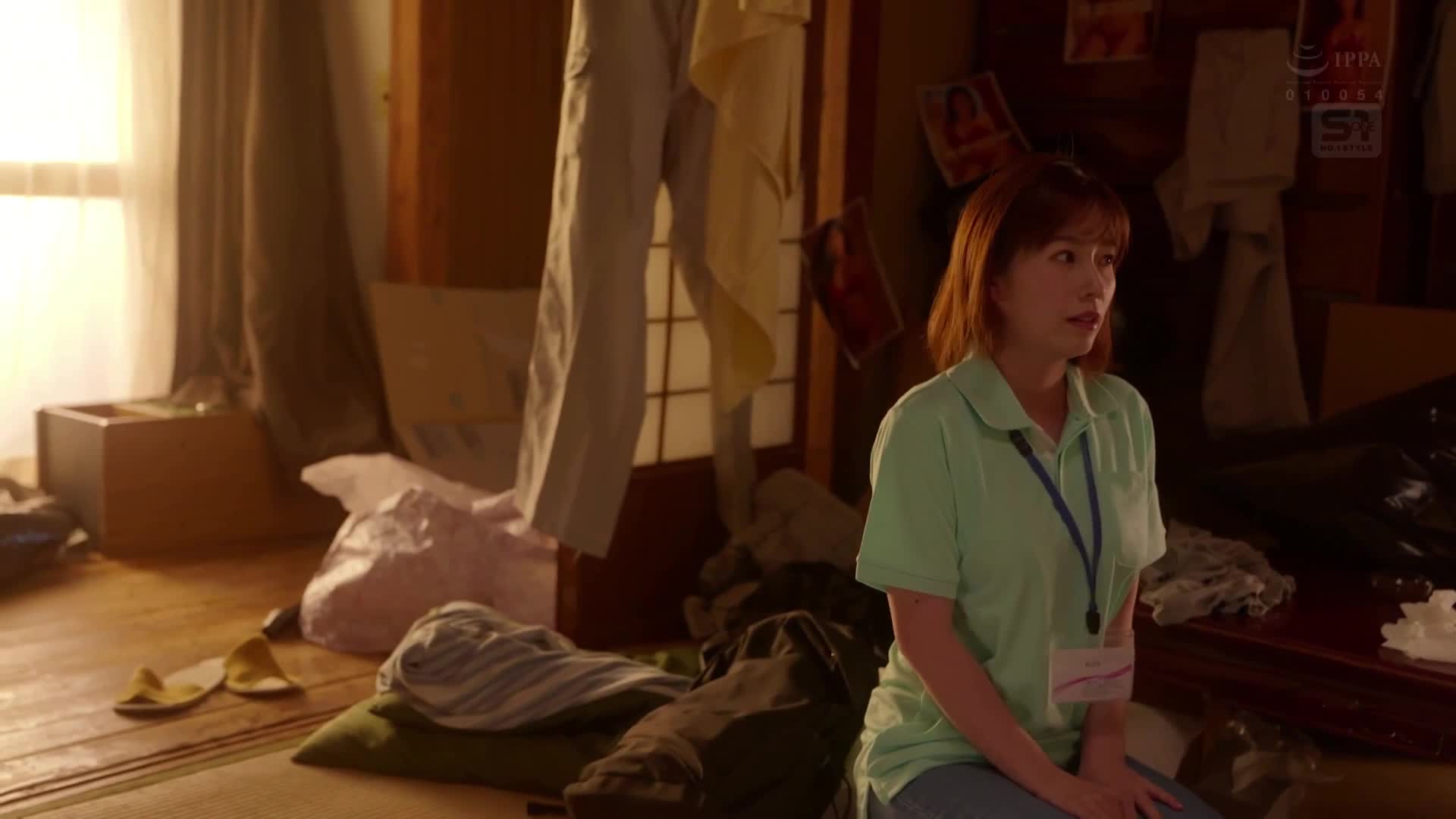 想要做出社会贡献的援助员，为了支援引きこもり自立，也用胸部对付异常性欲者。奥田咲 - AV大平台-中文字幕,成人影片,AV,国产,线上看