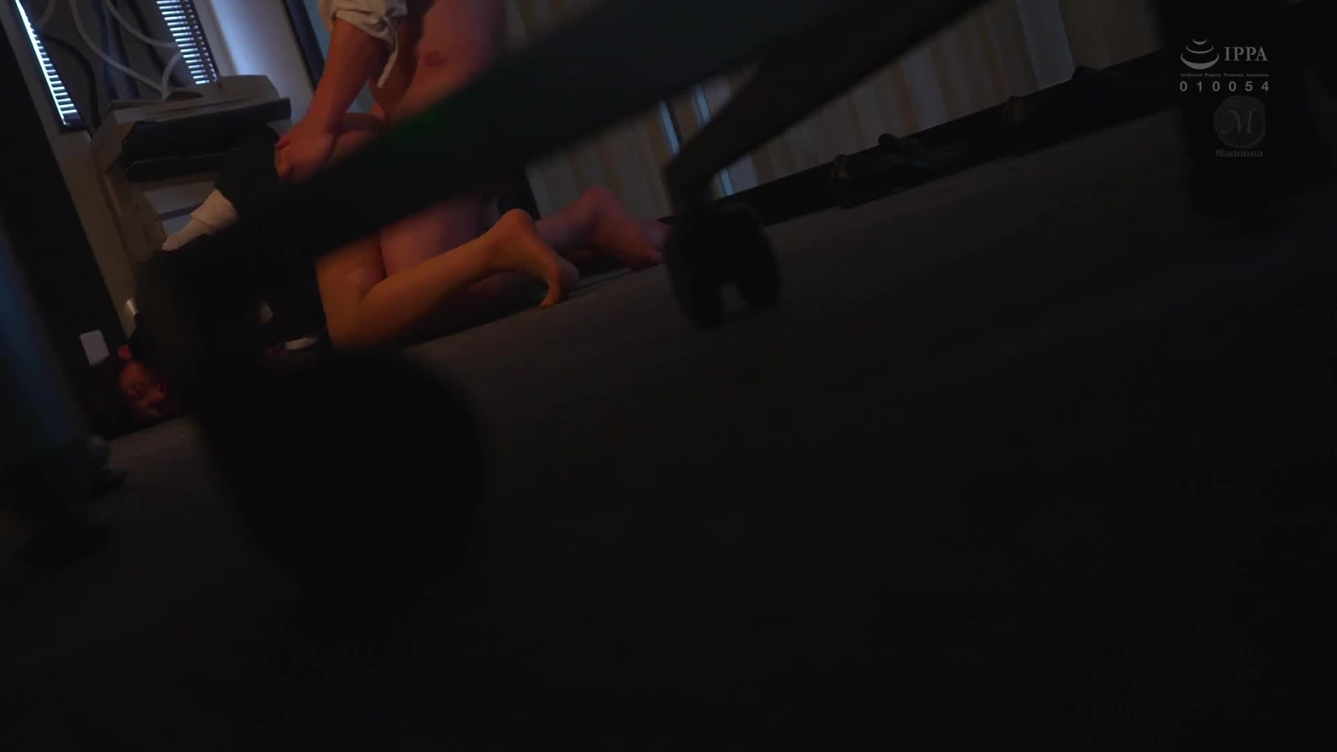 女上司、歪曲的刺激与管教中沉溺，SM不伦性交。午休时间被不行的部下管教…。专属美女的『痛苦』快感解放。惠理 - AV大平台-中文字幕,成人影片,AV,国产,线上看