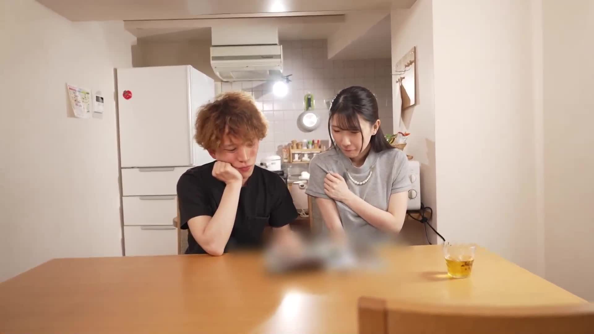 [AI解码版]『不要…我…为什么会露出这么淫荡的表情呢？ ※内心的声音』温柔软弱的义姐每天被搔痒，变成敏感女孩并露出低级表情 - AV大平台-中文字幕,成人影片,AV,国产,线上看